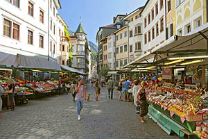 Bozen, Südtirol, Obstmarkt - [Nr.: bozen-obstmarkt-016.jpg] - © 2014 www.drescher.it