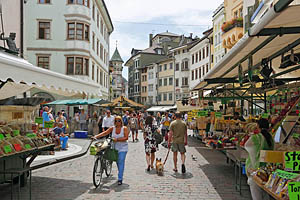 Bozen, Südtirol, Obstmarkt - [Nr.: bozen-obstmarkt-030.jpg] - © 2014 www.drescher.it