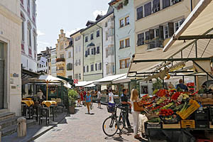 Bozen, Südtirol, Obstmarkt - [Nr.: bozen-obstmarkt-042.jpg] - © 2014 www.drescher.it