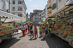 Bozen, Südtirol, Obstmarkt - [Nr.: bozen-obstmarkt-044.jpg] - © 2014 www.drescher.it