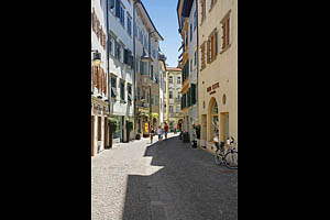 Bozen, Südtirol, Franziskanergasse - [Nr.: bozen-franziskanergasse-003.jpg] - © 2014 www.drescher.it