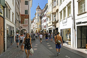 Bozen, Südtirol, Museumsstraße - [Nr.: bozen-museumsstrasse-015.jpg] - © 2014 www.drescher.it