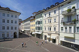 Bozen, Südtirol, Mustergasse - [Nr.: bozen-mustergasse-011.jpg] - © 2014 www.drescher.it