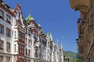 Bozen, Südtirol, Sparkassenstraße - [Nr.: bozen-sparkassenstrasse-001.jpg] - © 2014 www.drescher.it