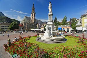 Bozen, Südtirol, Waltherplatz - [Nr.: bozen-waltherplatz-024.jpg] - © 2014 www.drescher.it