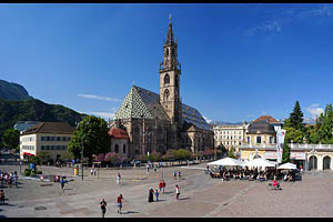 Bozen, Südtirol, Waltherplatz - [Nr.: bozen-waltherplatz-033.jpg] - © 2014 www.drescher.it