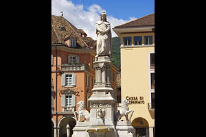 Bozen, Südtirol, Waltherplatz - [Nr.: bozen-waltherplatz-047.jpg] - © 2004 www.drescher.it