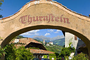 Schloss Thurnstein bei Dorf Tirol - [Nr.: dorf-tirol-schloss-thurnstein-001.jpg] - © 2007 www.drescher.it