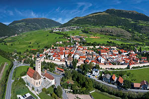 Luftaufnahme von Glurns im Vinschgau - [Nr.: glurns-luftaufnahme-003.jpg] - © 2010 www.drescher.it