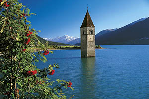 Der Grauner Turm im Reschensee - [Nr.: grauner-turm-reschensee-008.jpg] - © 2005 www.drescher.it