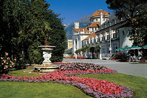 Meran Kurhaus mit Promenade - [Nr.: meran-kurhaus-015.jpg] - © 1995 www.drescher.it