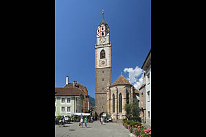 Meran Pfarrkirche St. Nikolaus - [Nr.: meran-pfarrkirche-st-nikolaus-001.jpg] - © 2015 www.drescher.it