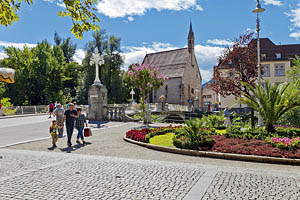 Meran Promenade mit Hl. Geist Kirche - [Nr.: meran-promenade-038.jpg] - © 2013 www.drescher.it