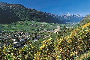 Naturns bei Meran, Schloss Hochnaturns - [Nr.: naturns-schloss-hochnaturns-003.jpg] - © 2002 www.drescher.it