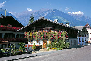 Schenna bei Meran - [Nr.: schenna-dorf-004.jpg] - © 2001 www.drescher.it