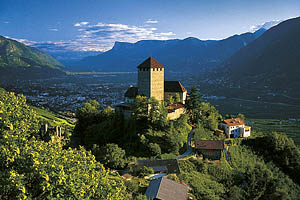 Schloss Tirol bei Meran - [Nr.: schloss-tirol-002.jpg] - © 1996 www.drescher.it