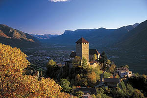 Schloss Tirol bei Meran - [Nr.: schloss-tirol-009.jpg] - © 1998 www.drescher.it