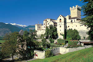 Churburg in Schluderns, Südtirol - [Nr.: schluderns-churburg-004.jpg] - © 1998 www.drescher.it