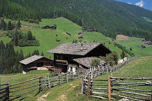 St. Gertraud im Ultental - [Nr.: ultental-st-gertraud-014.jpg] - © 1992 www.drescher.it