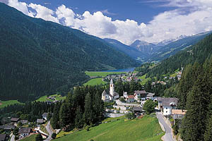 St. Walburg im Ultental - [Nr.: ultental-st-walburg-001.jpg] - © 1997 www.drescher.it