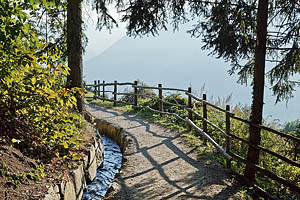 Waalweg Schenna bei Meran, Südtirol - [Nr.: waalwege-008.jpg] - © 2011 www.drescher.it